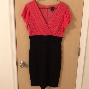 Ruffle sleeved dress, black & pink